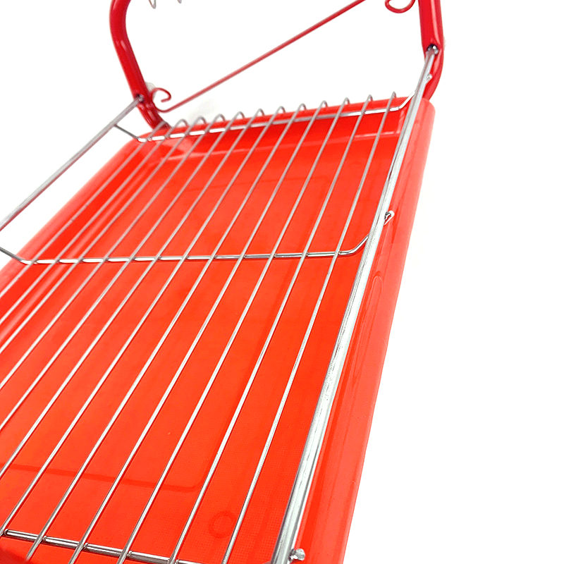 estante para platos sobre el fregadero