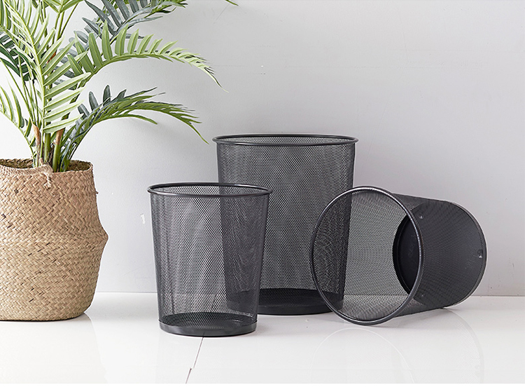 cubos de basura de oficina